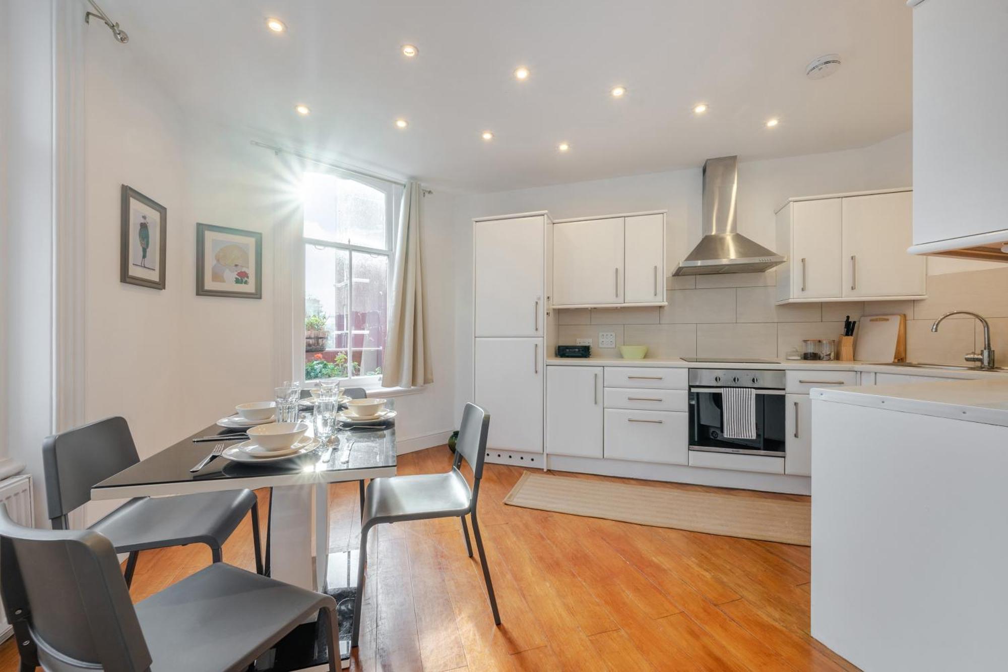 Luxury 2 Bedroom Apartment In Central Лондон Экстерьер фото
